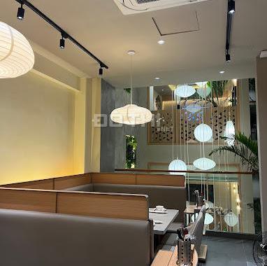 Sang nhượng căn nhà 55 phố Huế, xây cho thuê, diện tích 173m2, mặt tiền rộng, Sổ không quy hoạch