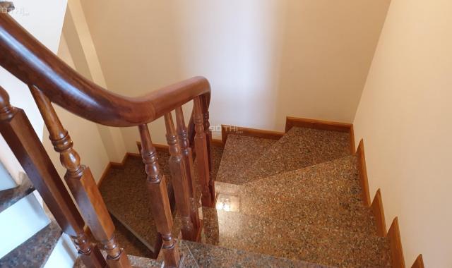 Cực rẻ, chốt ngay nhà 67m2 3 tầng gần Lăng Bác, phố Ngọc Hà, Ba Đình, giá cực tốt 4.95 tỷ