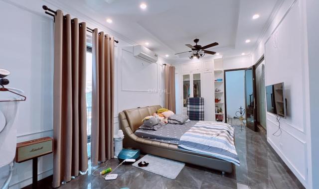 BÁN NHÀ NGUYỄN CHÍ THANH, Ô TÔ, KINH DOANH, 110m2 5T MT5M, GIÁ 20 TỶ