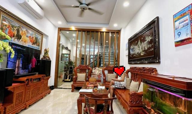 Bán nhà Phân Lô, siêu hiếm, vị trí đẹp, pháp lý chuẩn, Phố Hồng Mai, ô tô đỗ cửa, 5 tầng, hơn 6 tỷ
