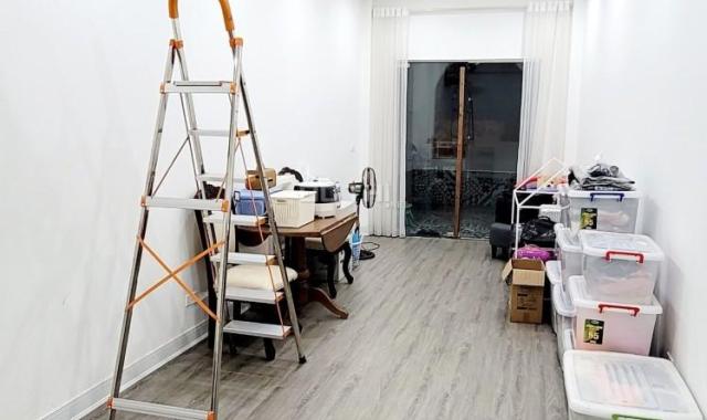 MẶT PHỐ ÁI MỘ XỊN - ĐẸP HIẾM - VỈA HÈ 3M - ĐƯỜNG 4 Ô TÔ - VĂN PHÒNG, SHOWROOM, KINH DOANH ĐA DẠNG.
