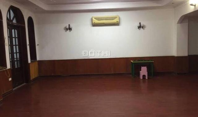 Cho thuê sàn văn phòng rộng 170m2 tại Linh Lang Ba Đình