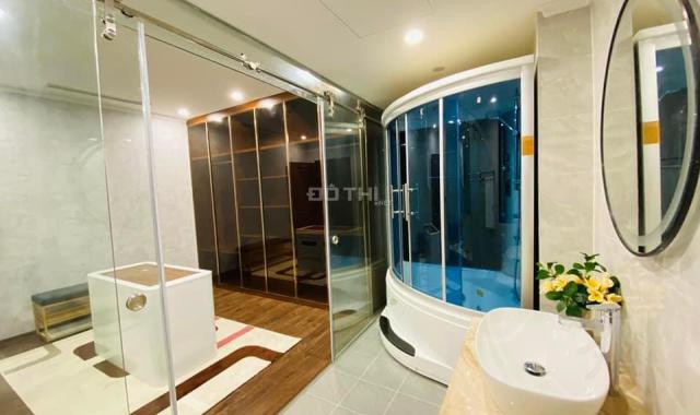Bán nhà Kim Đồng tặng nội thất tiền tỉ 76m2 x 8 tầng thang máy chỉ 13.5 tỷ