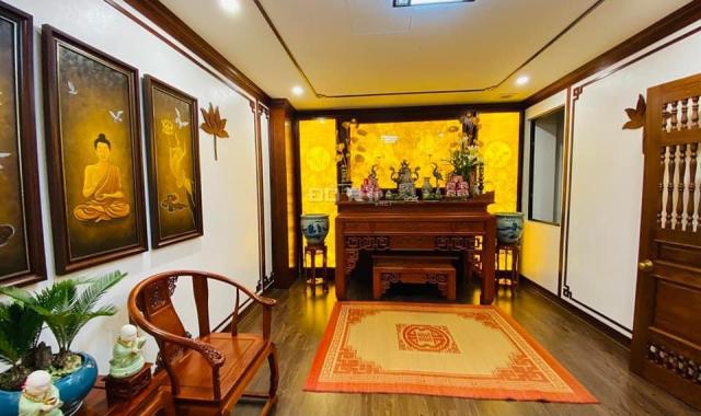 Bán nhà Kim Đồng tặng nội thất tiền tỉ 76m2 x 8 tầng thang máy chỉ 13.5 tỷ