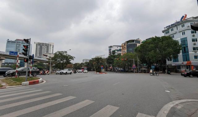 Bán nhà riêng dtich 50m2, 4 tầng, lô góc mtien gần 5m ngõ 3m, Phố Hoàng Cầu. Giá 7.2 tỷ