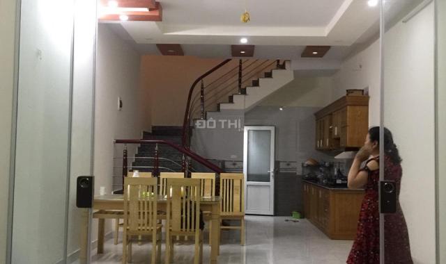Cho thuê nguyên nhà 4 tầng tại 193 Văn Cao, full đồ chỉ việc về ở ngay