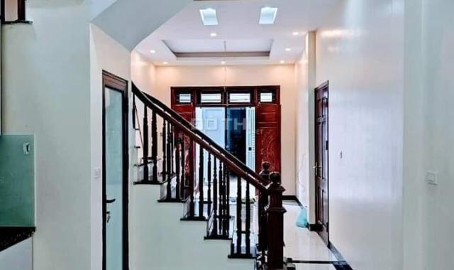 Bán nhà mới 50m2 ôtô đỗ cửa kinh doanh tốt phố kẻ vẽ gần chợ