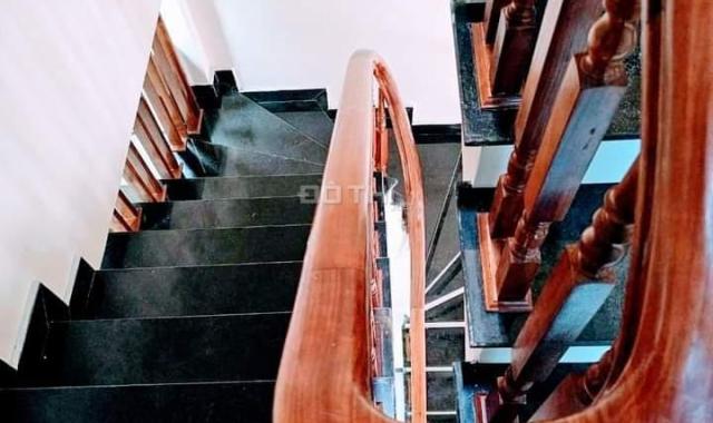 Bán nhà mới 50m2 ôtô đỗ cửa kinh doanh tốt phố kẻ vẽ gần chợ