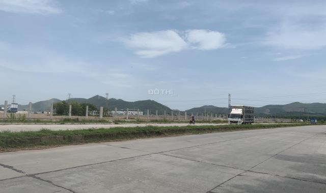 Chuyển nhượng 2,5ha đất nhà xưởng 50 năm mặt ql37 giá rẻ 60$/m2.