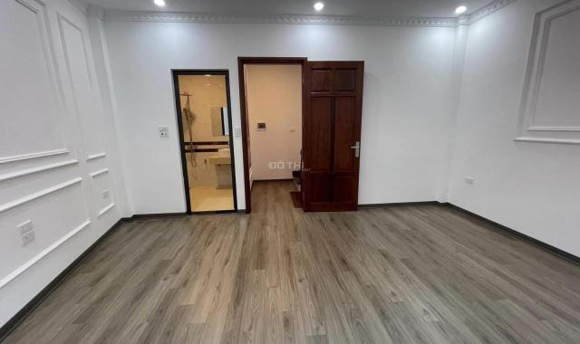Cần bán gấp nhà gần Cầu Diễn,Hồ Tùng Mậu cách 30 mét ra đường ôtô,31 m2 5 t giá 4,35 tỷ