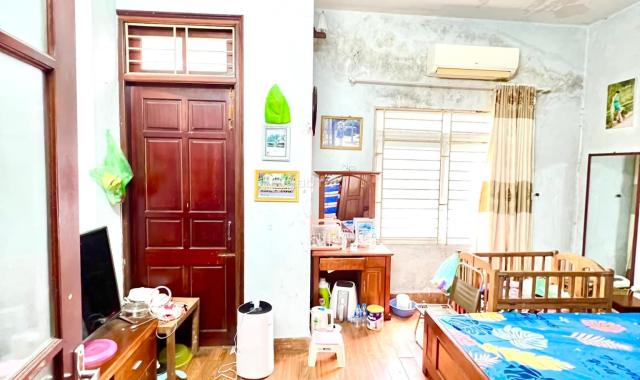 Giảm 1.5 Tỷ Cần bán gấp nhà phân lô ngõ 261 Trần Quốc Hoàn 36m2, 6T, ô tô tránh 9.4 Tỷ