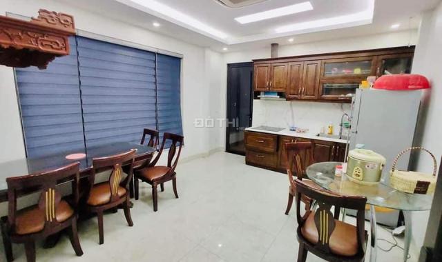 TOÀ NHÀ 8 TẦNG MP VIP NHẤT CẦU GIẤY KD VÔ ĐỊCH PHÙ HỢP MỌI LOẠI HÌNH KD
