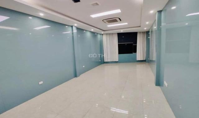 TOÀ NHÀ 8 TẦNG MP VIP NHẤT CẦU GIẤY KD VÔ ĐỊCH PHÙ HỢP MỌI LOẠI HÌNH KD