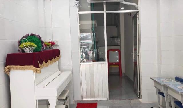 Bán nhà mặt tiền q.4 - đường Nguyễn Thần Hiến - nhà 4T 37.2m2 hiện hữu giá ngộp giảm sâu