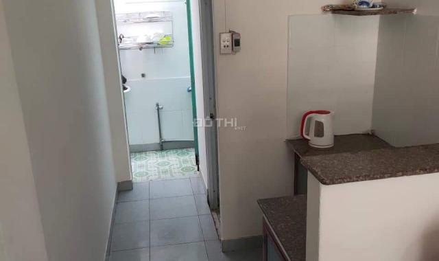 Bán nhà mặt tiền q.4 - đường Nguyễn Thần Hiến - nhà 4T 37.2m2 hiện hữu giá ngộp giảm sâu