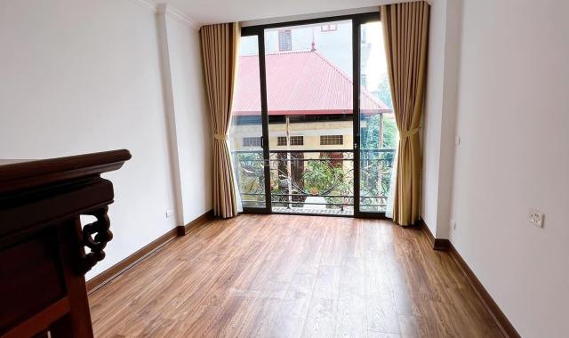 BÁN NHÀ ĐẸP Ở SƯỚNG PHÚ DIỄN NỘI THẤT TẶNG BÃI XE ÔTÔ GẦN PHỐ 3.52 TỶ