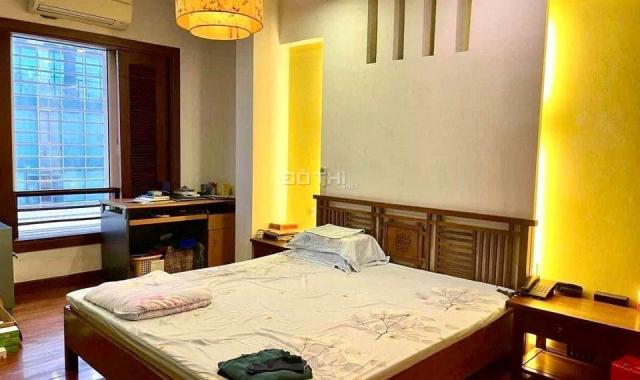 Bán nhà Cầu Giấy - Dt 80m - Mt 7m - 6T cực đẹp - Khu VIP ở sướng - ngõ thông ô tô - Giá 15 tỷ