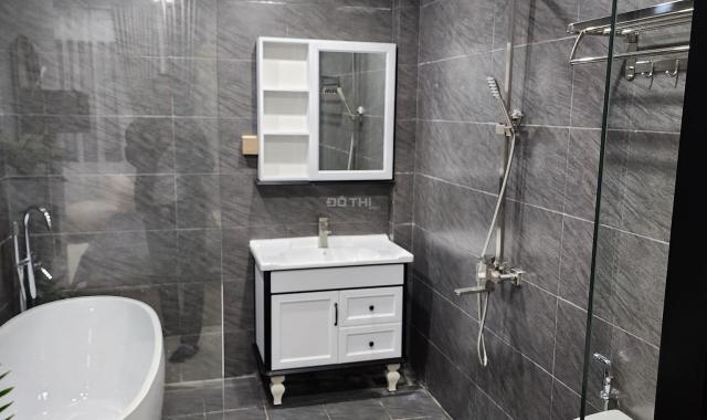 Bán gấp nhà Phố Hồ Tùng Mậu, 36m2, 5 tầng, 3 ngủ, ôtô đỗ cửa,  giá 4,3 tỷ.