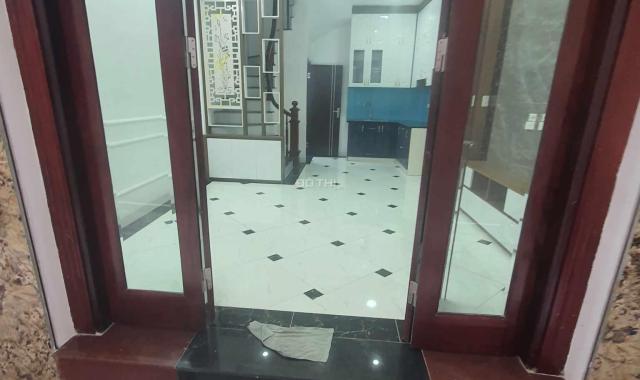 Chính chủ bán nhà phố Hồ Tùng Mậu, 30m2, 5 tầng, 3N, gần mặt phố, Kinh doanh online, 4,3 tỷ