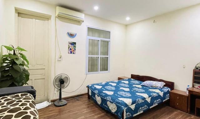 Bán nhà cầu Bươu Thanh Trì ô tô đỗ cửa 36m2 5 tầng 2.65 tỷ