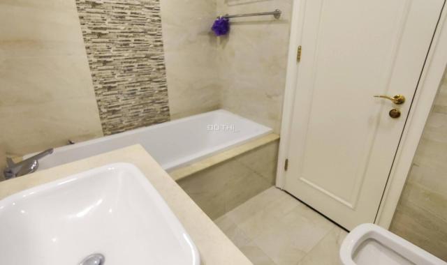 Cho thuê căn Vinhomes Golden River 4PN, 149m2 nội thất của chủ đầu tư
