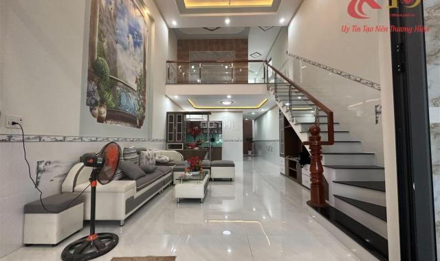 Hạ giá–Bán nhà chỉ 2.55Tỷ-3PN-100m2–Sổ riêng, gần Chợ KP4, Trảng Dài-Biên Hoà