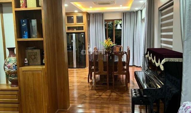 Bán nhà biệt thự tại Phường Trường Thạnh, Quận 9, Hồ Chí Minh diện tích 450m2 giá 32 Tỷ