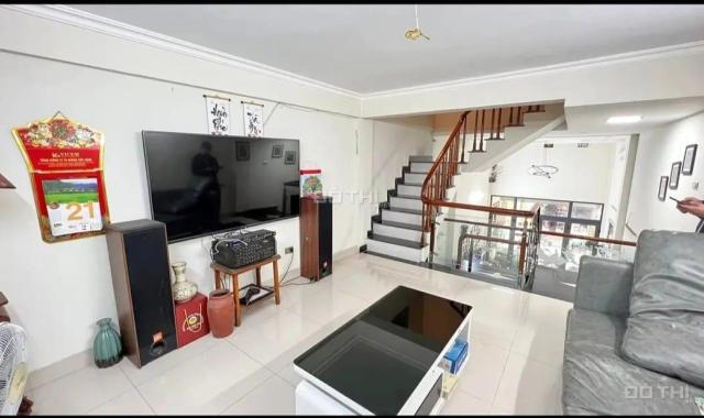 NHÀ MẶT PHỐ BẠCH MAI  50M2 CHỈ 11.4 TỶ - VỈA HÈ KINH DOANH - CHỦ CẦN BÁN GẤP 0986073333