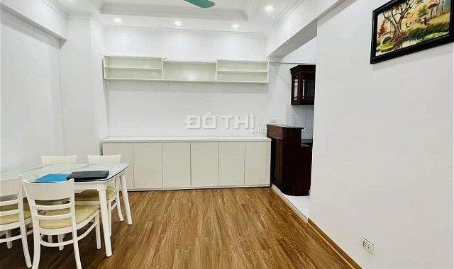 Chung cư Nguyễn Cơ Thạch, Nam Từ Liêm, DT 80m2, 2 phòng ngủ, về ở ngay, giá 2.95 tỷ