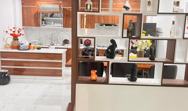 BÁN NHÀ 4 TẦNG MẶT ĐƯỜNG 25/4 SIÊU ĐẮC ĐỊA TP HẠ LONG. DT:60M2 !!!