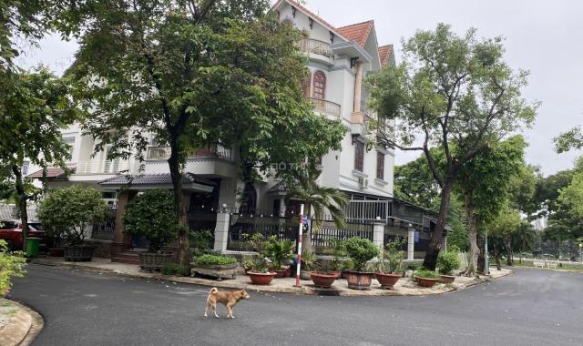 Bán nhà biệt thự SADACO khu ven sông gần trường học RMIT Q.7 (239.5m2) 41 tỷ Lh. 0918 481 296