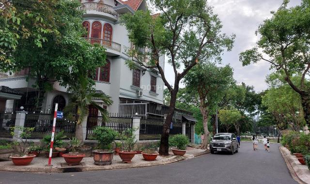 Bán nhà biệt thự SADACO khu ven sông gần trường học RMIT Q.7 (239.5m2) 41 tỷ Lh. 0918 481 296