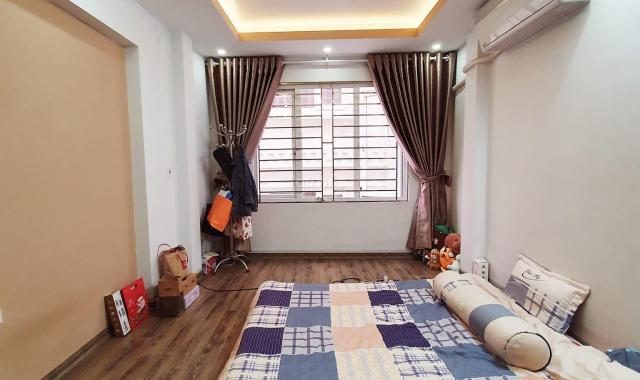 Bán Nhà Quận Đống Đa, Ngõ Rộng, ở Ngay, Tặng Nội Thất, 36m x5 tầng.MT3,7m. 4,19 tỷ