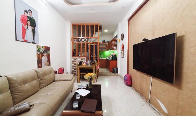 Bán Nhà Quận Đống Đa, Ngõ Rộng, ở Ngay, Tặng Nội Thất, 36m x5 tầng.MT3,7m. 4,19 tỷ