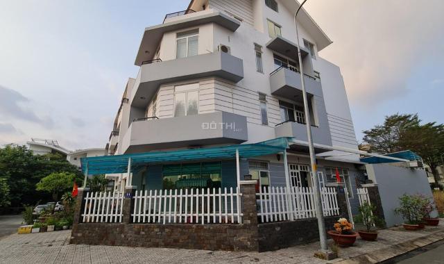 Bán biệt thự tại Đỗ Xuân Hợp, Phường Phước Long B, Quận 9, HCM diện tích 187,5 m2 giá 29,9 tỷ