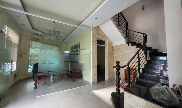 Bán biệt thự tại Đỗ Xuân Hợp, Phường Phước Long B, Quận 9, HCM diện tích 187,5 m2 giá 29,9 tỷ