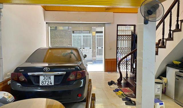 Nguyễn Văn Huyên - Dt 70m - Mt 4.5m - Gara ô tô 7 chỗ - Ô Chờ TM - Nhà đẹp - Giá 11.5 tỷ