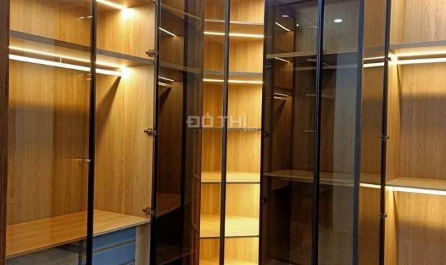 Nguyễn Văn Huyên - Dt 70m - Mt 4.5m - Gara ô tô 7 chỗ - Ô Chờ TM - Nhà đẹp - Giá 11.5 tỷ