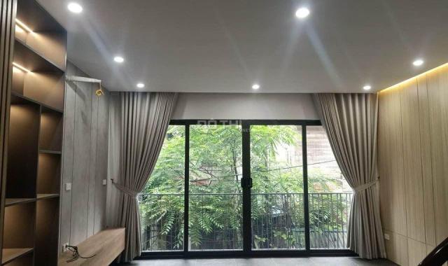 Nguyễn Văn Huyên - Dt 70m - Mt 4.5m - Gara ô tô 7 chỗ - Ô Chờ TM - Nhà đẹp - Giá 11.5 tỷ