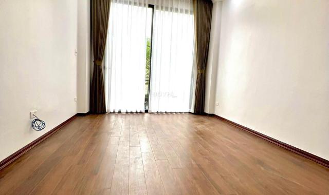 Bán nhà Tả Thanh Oai Thanh Trì 40m2, 4 tầng lô góc nhỉnh 2 tỷ