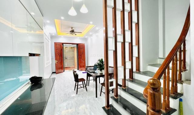 Bán nhà Tả Thanh Oai Thanh Trì 40m2, 4 tầng lô góc nhỉnh 2 tỷ