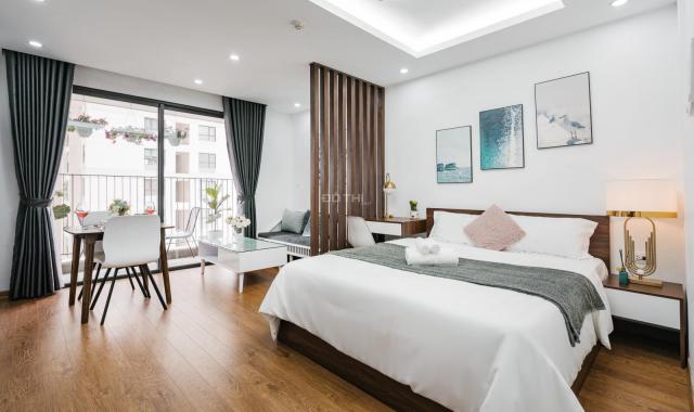 Cho thuê Vinhomes D'Capitale: Căn Studio tầng 12 tòa C2, đầy đủ đồ đẹp, nhà mới, view bể bơi