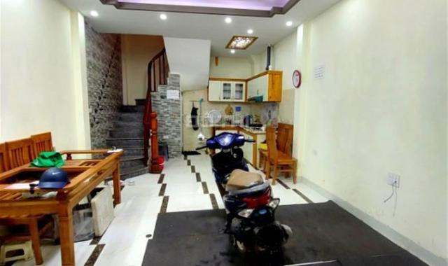 BÁN NHÀ ĐẸP CẦU BƯƠU, THANH TRÌ, SÁT PHỐ, Ô TÔ, 35m, 5T, mt 4m chỉ 3.6 tỷ.