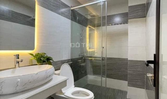 Nhà đẹp Khúc Thừa Dụ - Dt 68m - Mt 5.8m - Ngõ thông ô tô - Kinh doanh khủng - Giá 12.9 tỷ