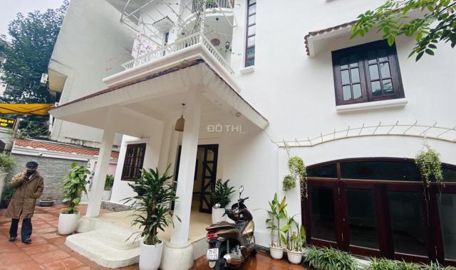 Biệt thự Tô Ngọc Vân, Tây Hồ, lô góc, 200m2 x 4 tầng, Mt 15m. hạ chào 12,1 tỷ. giá mới 65.9 tỷ.