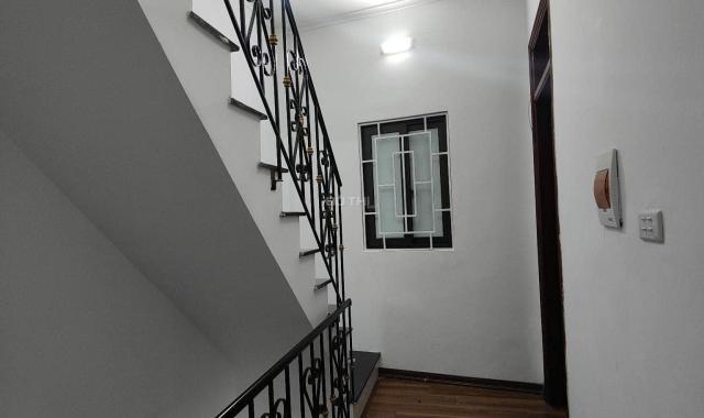Nhà đẹp long lanh ngõ 515 Hoàng Hoa Thám, giá 2.8 tỷ, 28m2x3T, ở luôn, ảnh thật