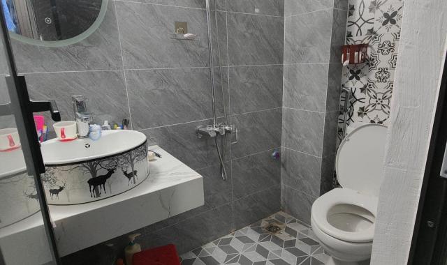 Nhà đẹp long lanh ngõ 515 Hoàng Hoa Thám, giá 2.8 tỷ, 28m2x3T, ở luôn, ảnh thật