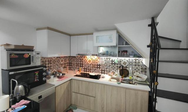 Nhà đẹp long lanh ngõ 515 Hoàng Hoa Thám, giá 2.8 tỷ, 28m2x3T, ở luôn, ảnh thật