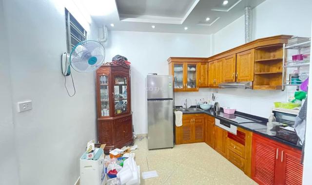 Chính chủ bán nhà đẹp ở ngay, tặng nội thất 37m, 4 tầng, giá 4,25 tỷ