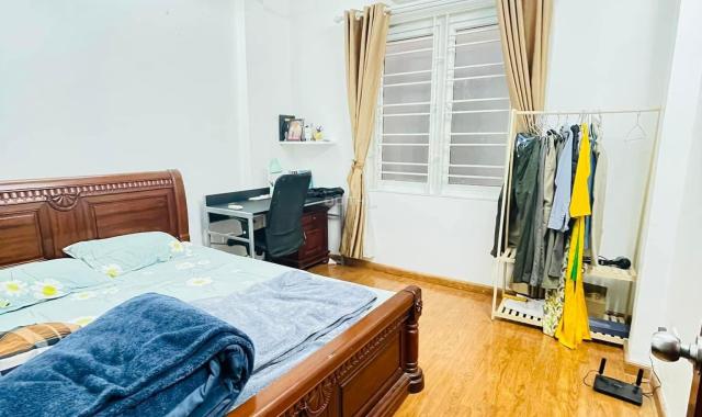 Chính chủ bán nhà đẹp ở ngay, tặng nội thất 37m, 4 tầng, giá 4,25 tỷ